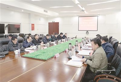 党的十九大以来全面从严治党成果巡礼之一  把政治建设摆在首位 坚决做到＂两个维护＂
